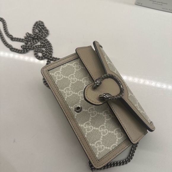 Gucci DIONYSUS GG SUPER MINI BAG - Picture 2 of 7